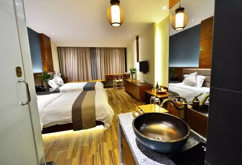 Fotos del hotel Ctn Liriver Boutique:  18