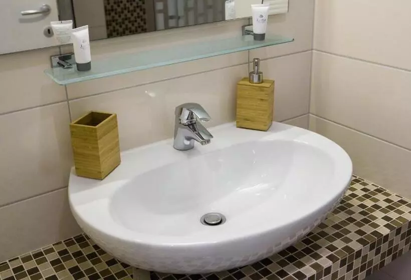 Fotos del hotel Laura Lux Suites:  15