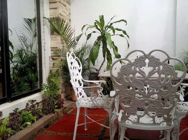 Fotos del hotel Casa Belina Tourist Inn:  8