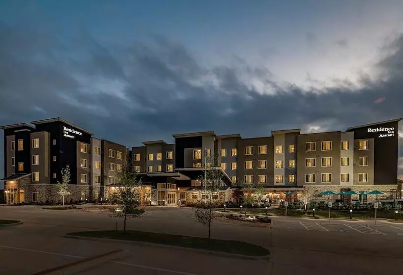 Fotos del hotel Residence Inn By Marriott Dallas At The Canyon:  10