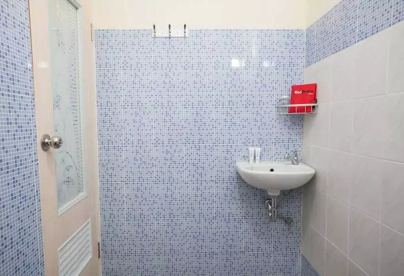 Fotos del hotel Reddoorz Near Brawijaya University:  12