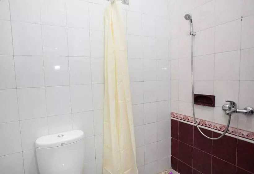 Fotos del hotel Reddoorz Near Brawijaya University:  13