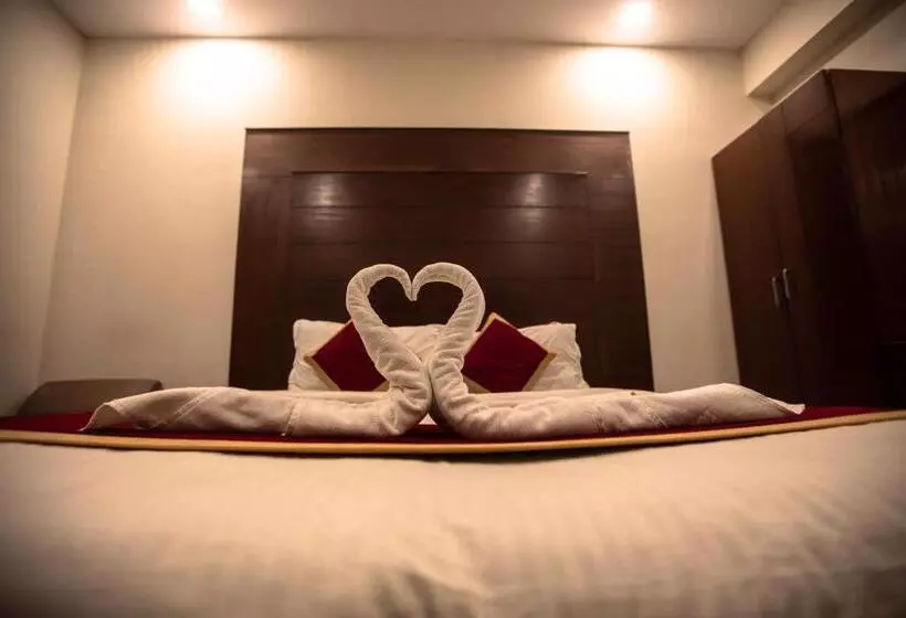 Fotos del hotel Orion Residency:  8
