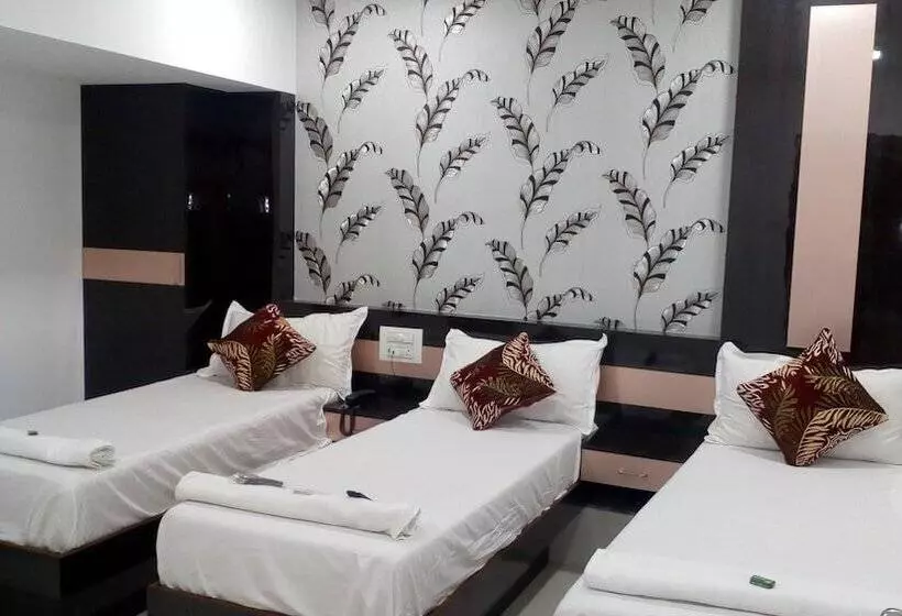 Fotos del hotel Sion Residency:  13
