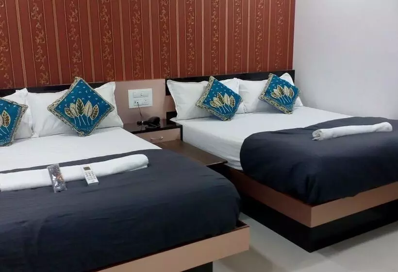 Fotos del hotel Sion Residency:  18