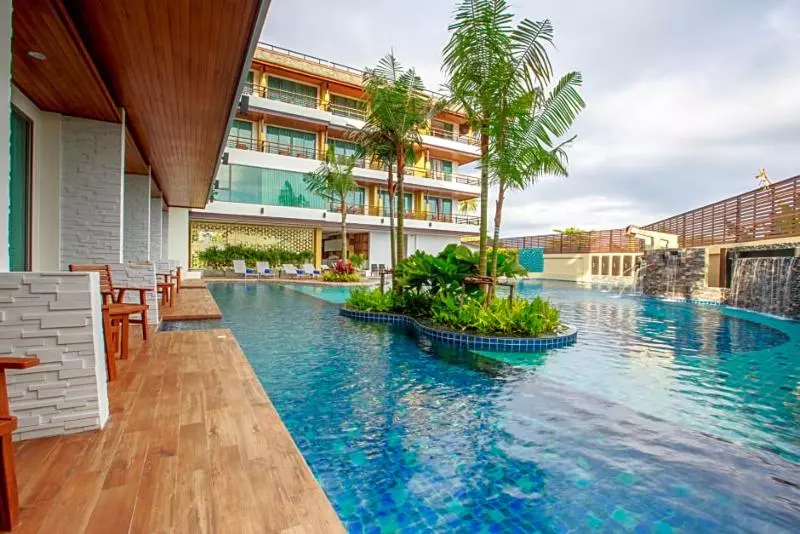 Fotos del hotel Aqua Resort Phuket:  15