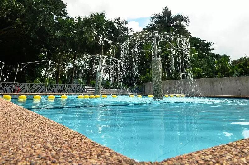Fotos del hotel Nature's Village Resort:  15