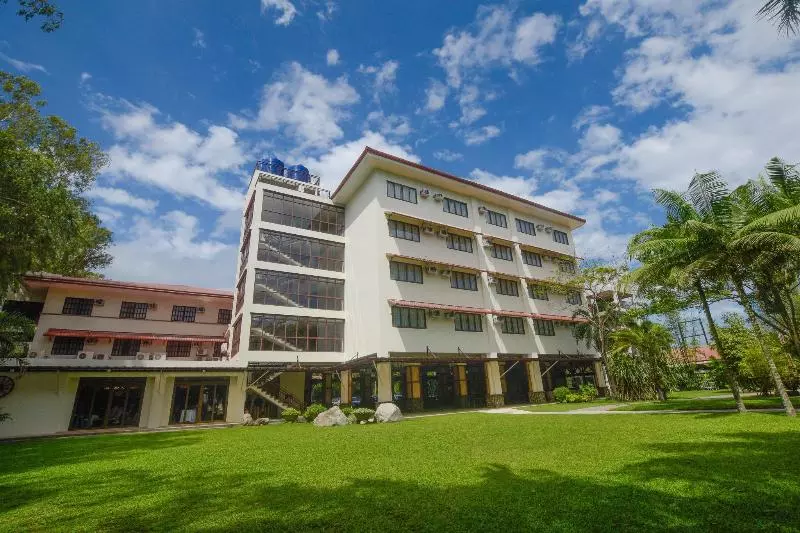 Fotos del hotel Nature's Village Resort:  6
