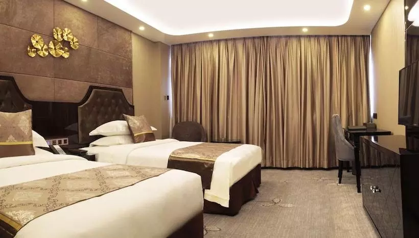 Fotos del hotel Pullanoman Holiday Inn:  9