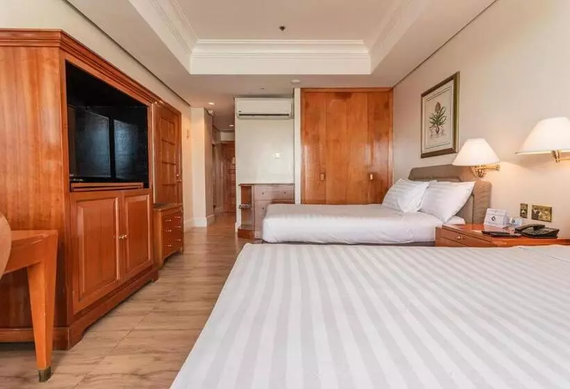 Fotos del hotel Subic Bay Yacht Club:  17