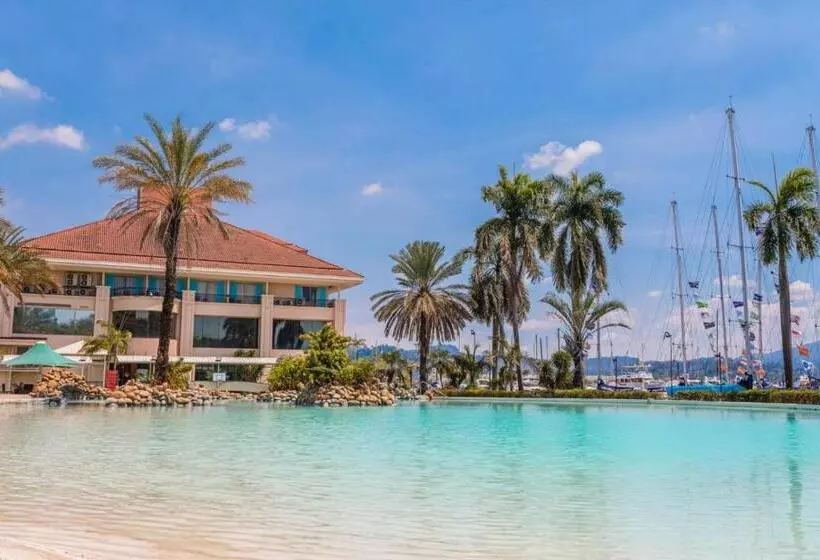 Subic Bay Yacht Club Subic Bay Yacht Club