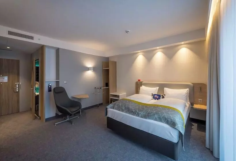 Fotos del hotel Holiday Inn Express Luzern  Kriens:  6