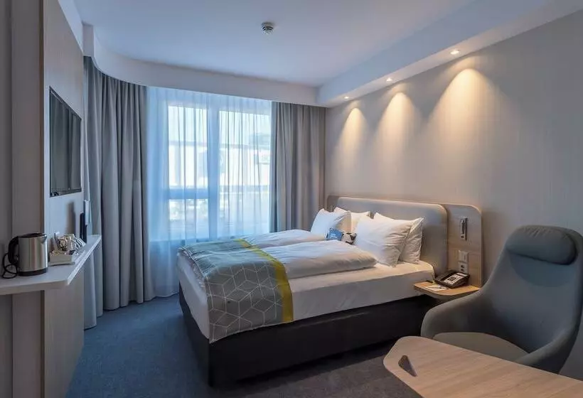 Fotos del hotel Holiday Inn Express Luzern  Kriens:  3