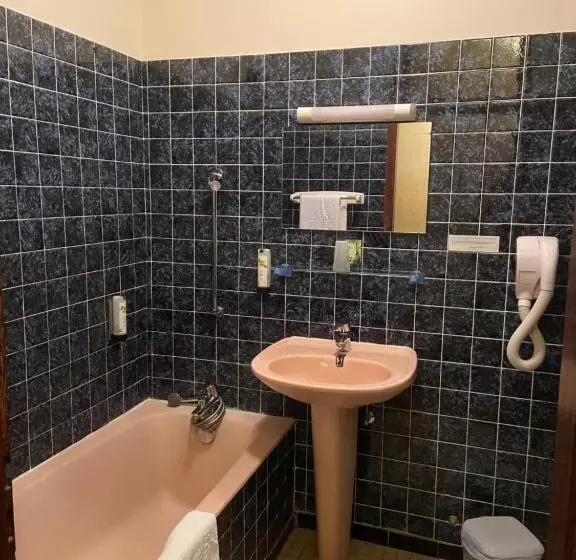 Fotos del hotel L Auberge Du Gros:  5