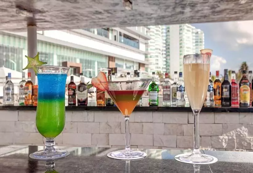 Fotos del hotel Royalton Chic Suites Cancun Resort &amp; Spa Adults Only  All Inclusive:  25