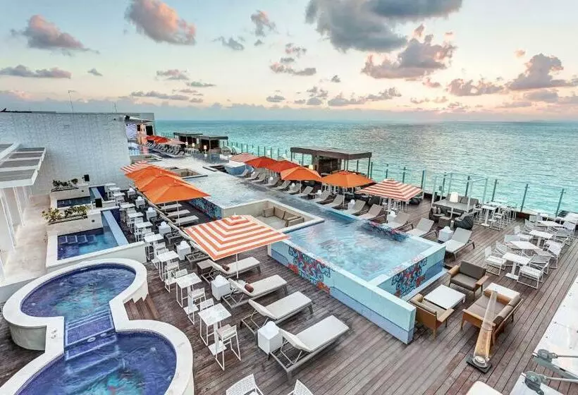 Fotos del hotel Royalton Chic Suites Cancun Resort &amp; Spa Adults Only  All Inclusive:  23