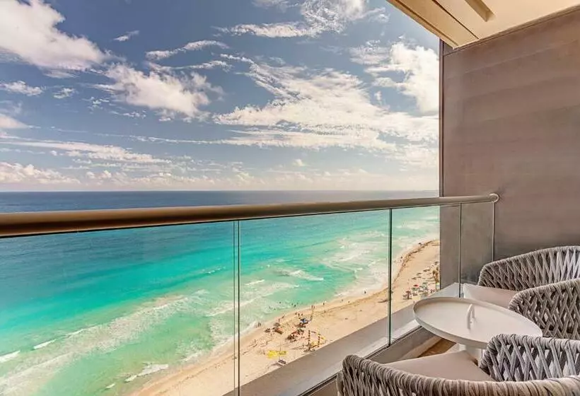 Fotos del hotel Royalton Chic Suites Cancun Resort &amp; Spa Adults Only  All Inclusive:  16