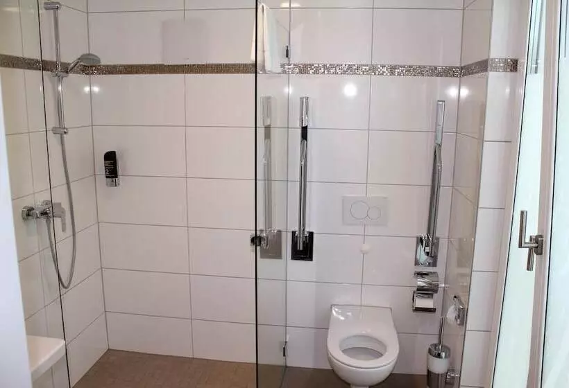 Fotos del hotel Arena An Der Friedberger Warte:  6