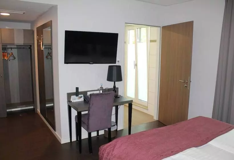 Fotos del hotel Arena An Der Friedberger Warte:  10