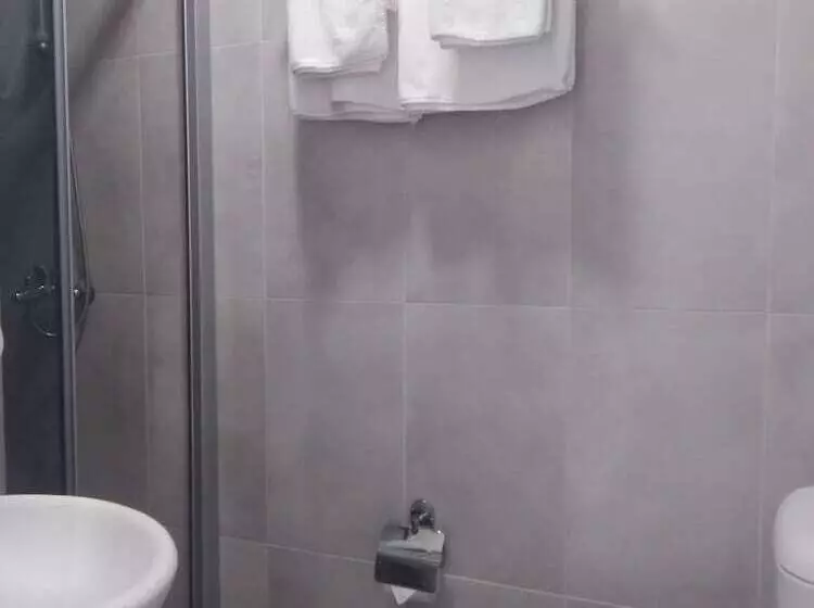 Fotos del hotel Rogas Home:  8