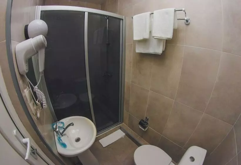 Fotos del hotel Rogas Home:  6