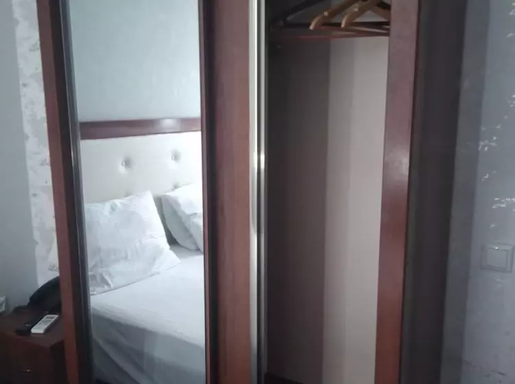 Fotos del hotel Rogas Home:  5