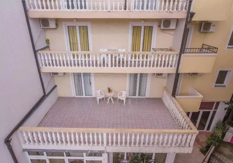 Fotos del hotel Venera Apartments:  6