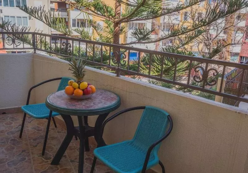Fotos del hotel Venera Apartments:  2