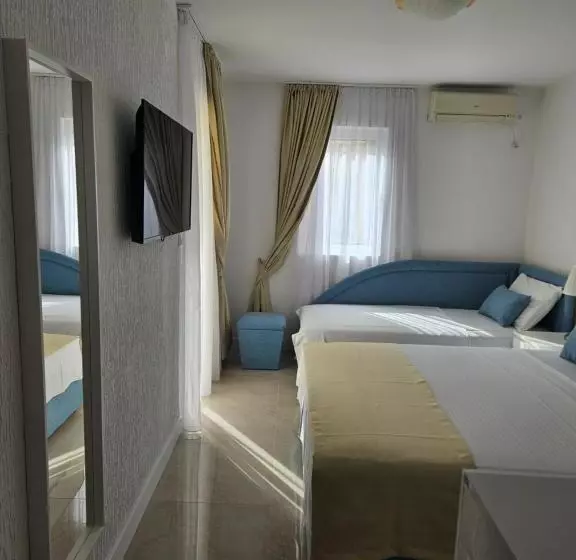 Fotos del hotel Venera Apartments:  8