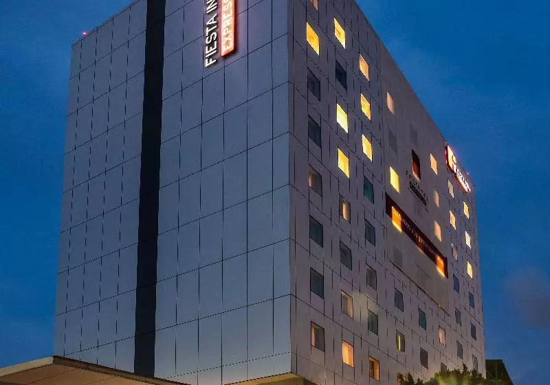 Fiesta Inn Express Monterrey Centro