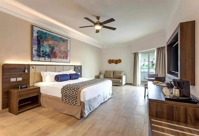 Royalton Splash Punta Cana Resort & Spa  All Inclusive
