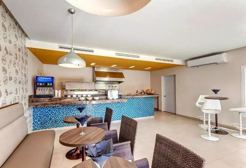 Fotos del hotel Royalton Splash Punta Cana Resort &amp; Spa  All Inclusive:  4