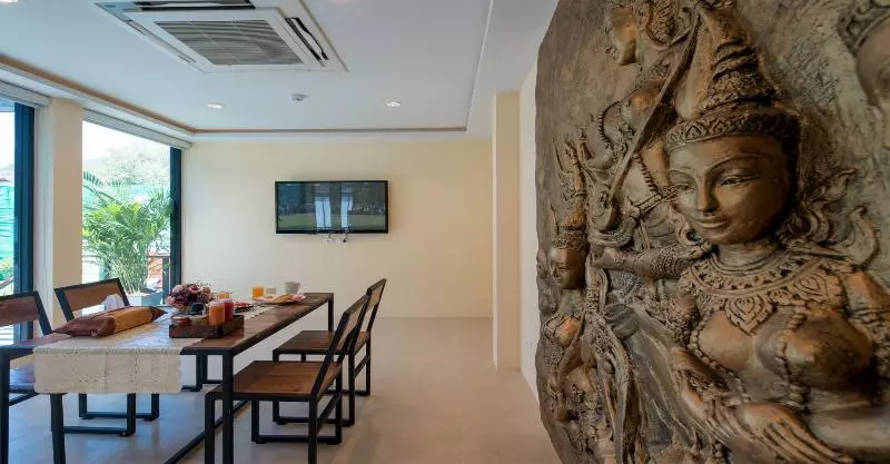Fotos del hotel Peace Blue Naiharn Naturist Resort Phuket Sha Extra Plus:  12