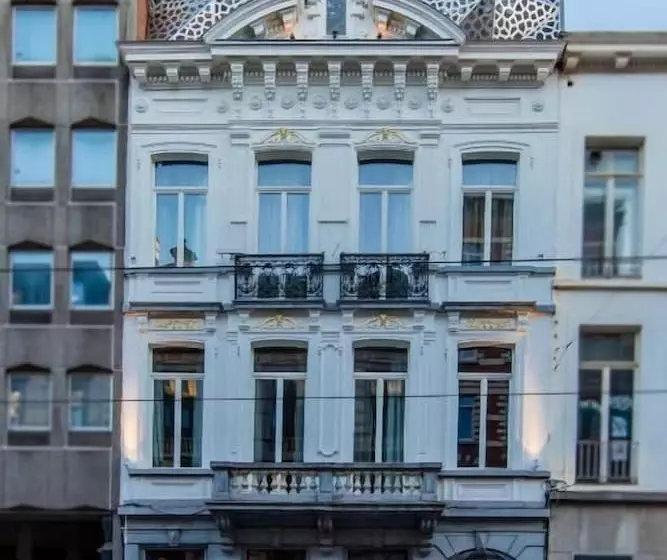 Fotos del hotel Harmon House:  2