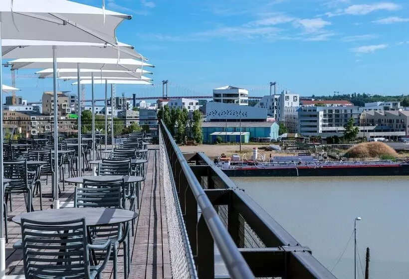 Fotos del hotel Radisson Blu Hotel Bordeaux:  1