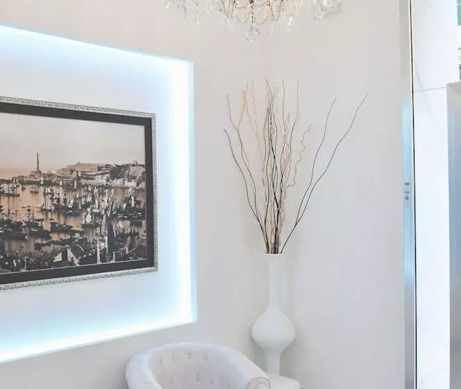 Hnn Luxury Suites