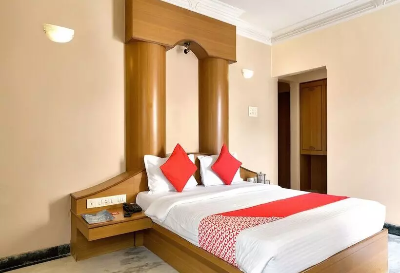 Fotos del hotel Oyo 12020 Hotel Ratna Regency:  15