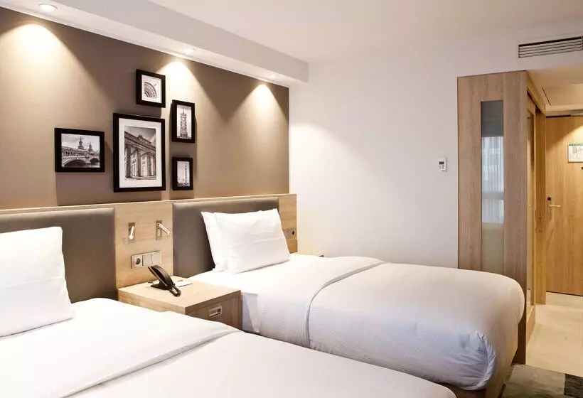 Fotos del hotel Hampton By Hilton Berlin City East Side Gallery:  2