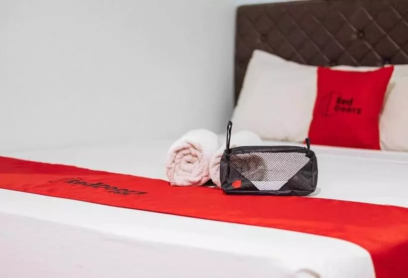 Fotos del hotel Reddoorz Plus Near Cebu Capitol:  25