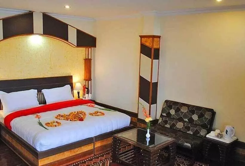 Fotos del hotel Moon Walk Residency:  6