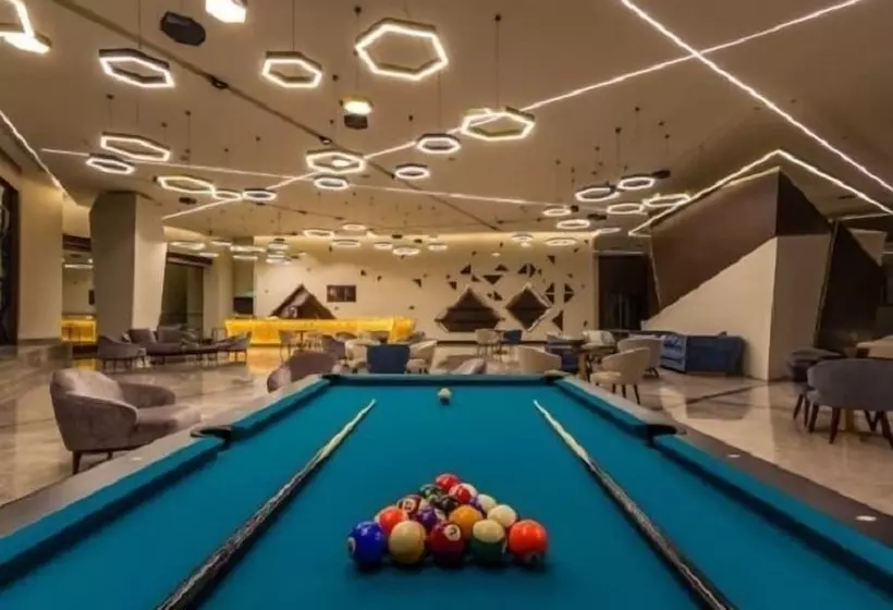 Fotos del hotel Views  & Residences:  3