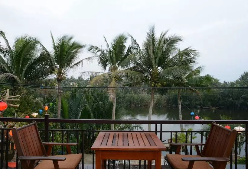 Fotos del hotel River Waves Villa:  23