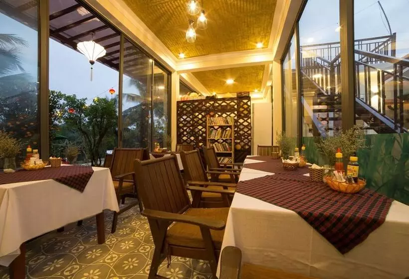 Fotos del hotel River Waves Villa:  5