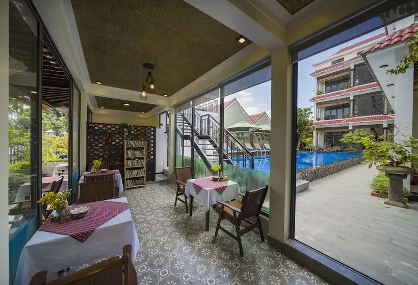 Fotos del hotel River Waves Villa:  6