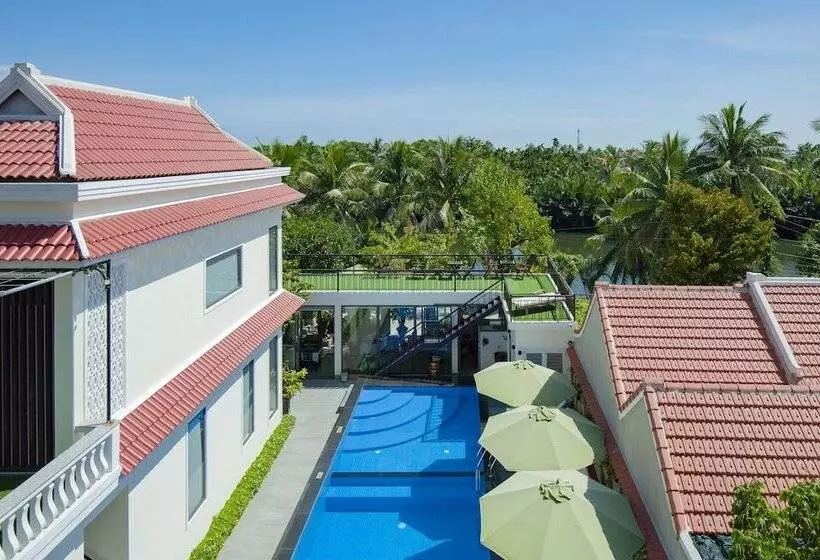 Fotos del hotel River Waves Villa:  16