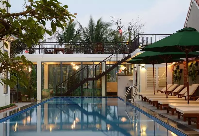 Fotos del hotel River Waves Villa:  22