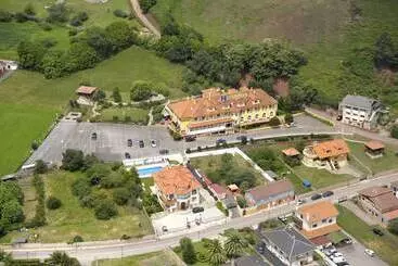 Y Casona El Carmen - Perlora