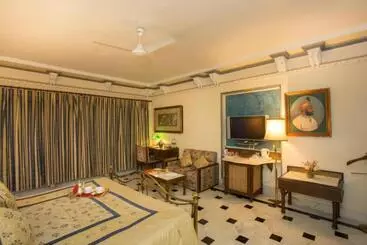 Shiv Niwas Palace By Hrh Group Of Hotels - Udaipur