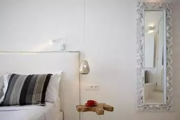 Dana Villas & Infinity Suites - Fira