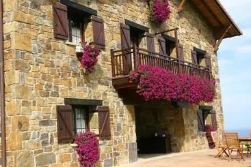 Eco Hotel Rural Lurdeia   Adults Only - Bermeo